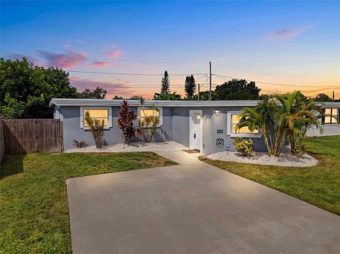 9218 86th St., Seminole, FL 33777