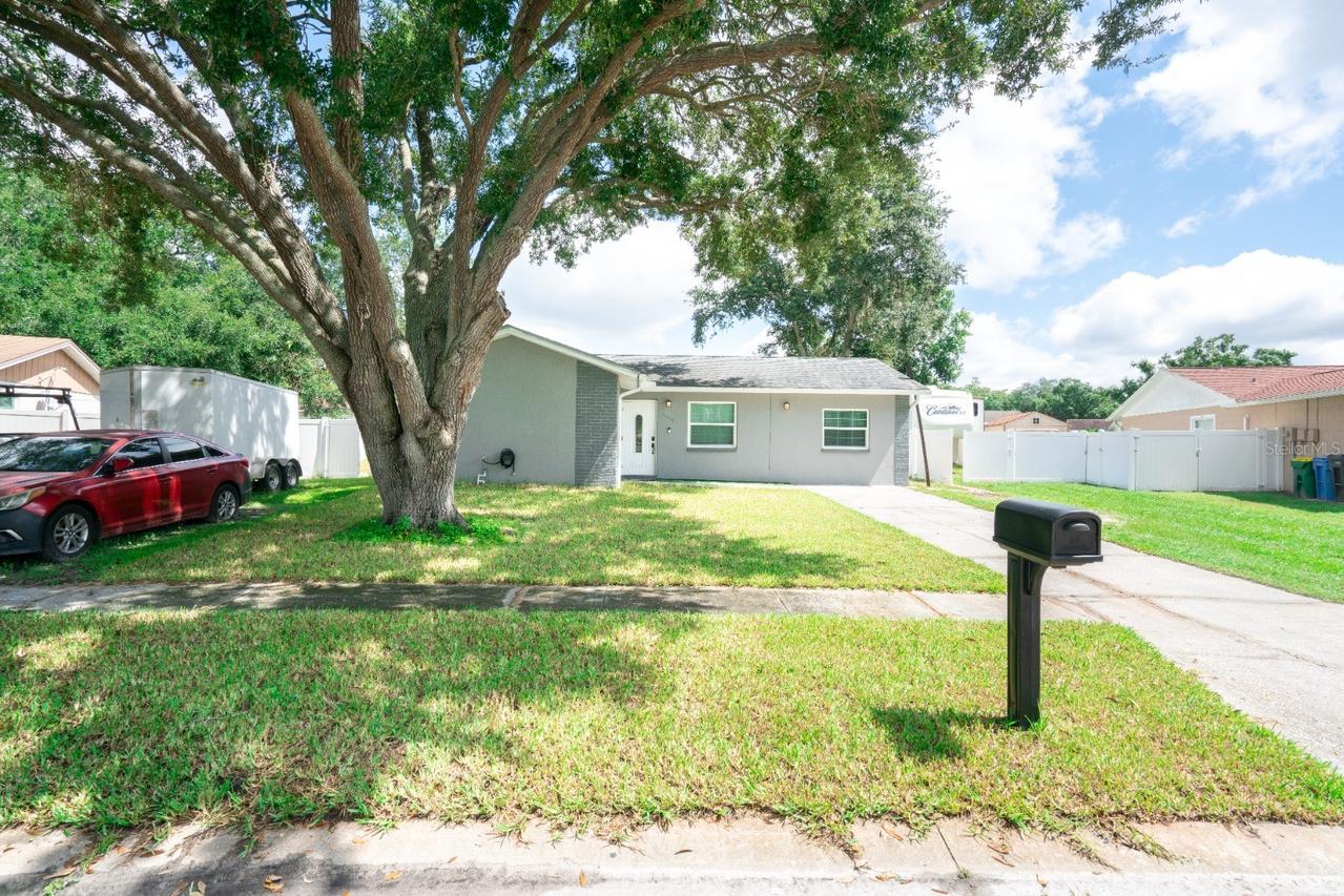 13915 Bridgeport Dr., Tampa, FL 33625
