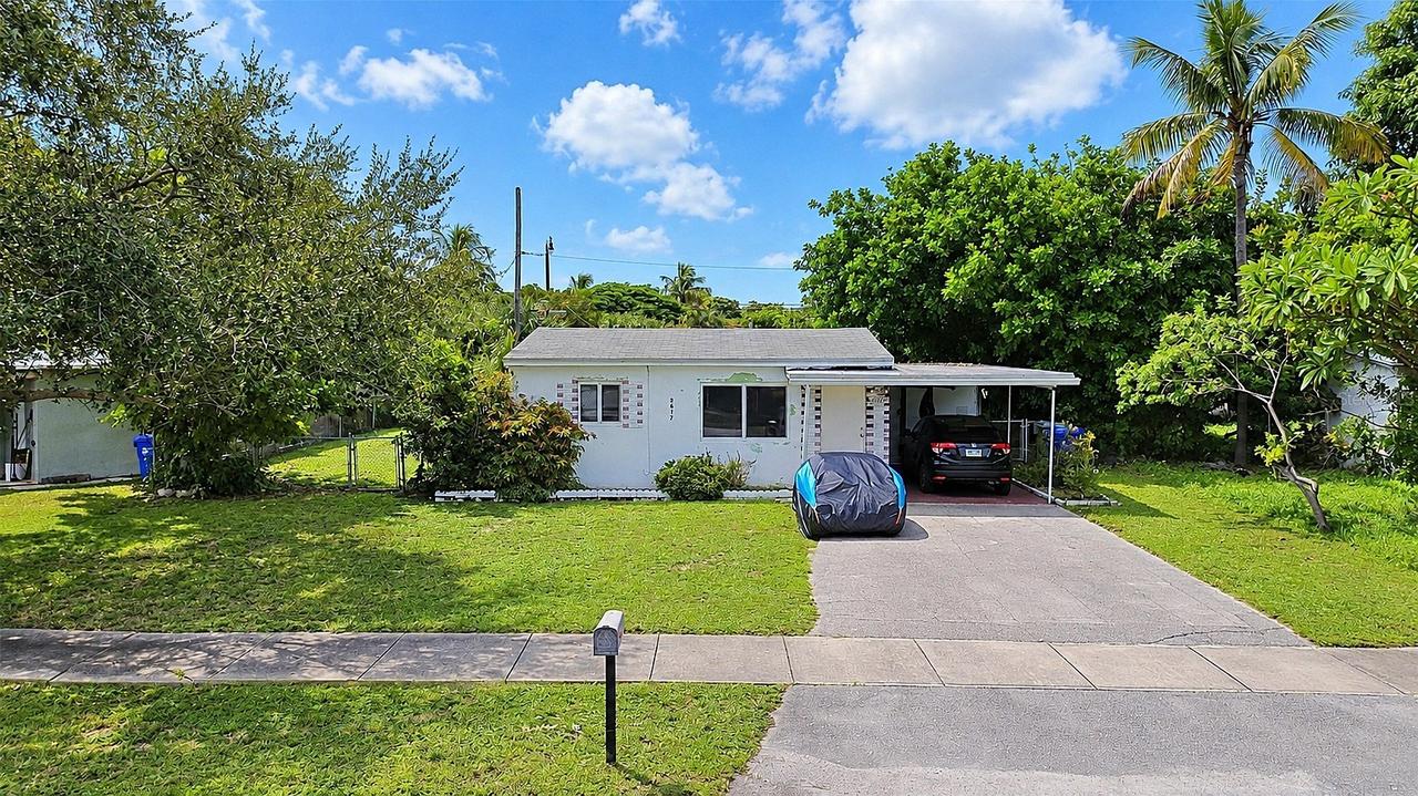2617 NE 16th Ave., Pompano Beach, FL 33064