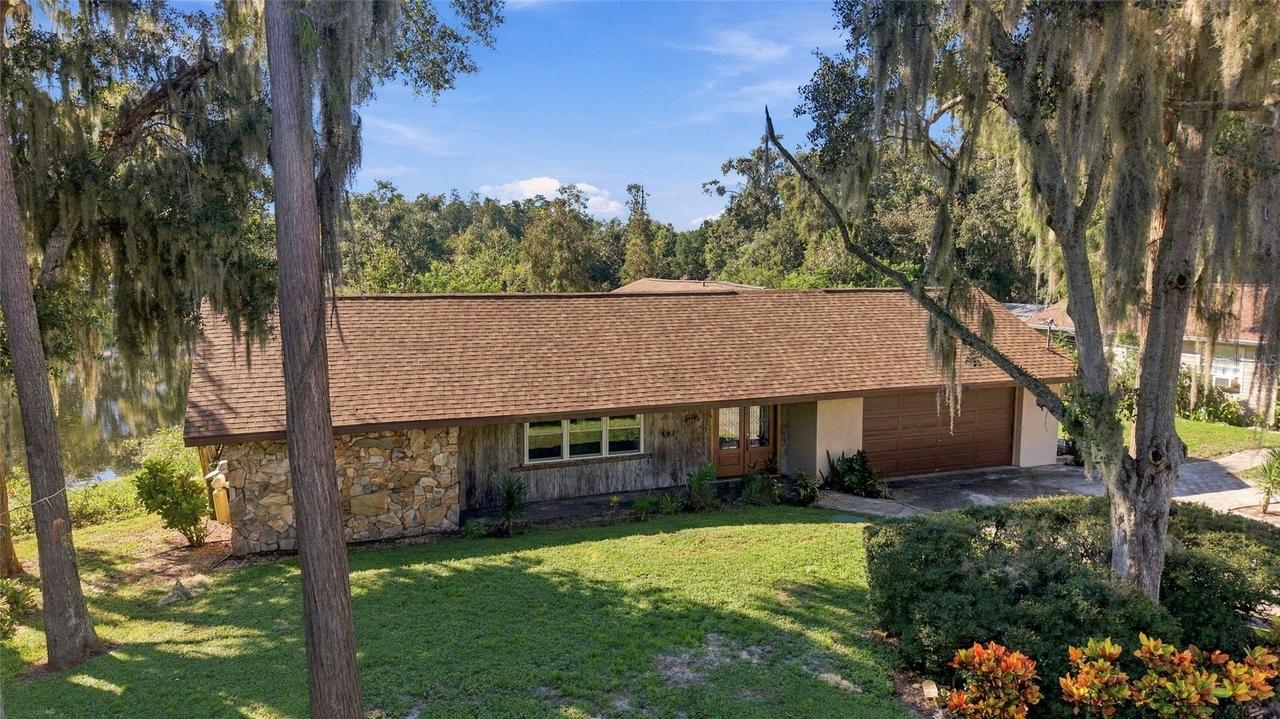 18810 Geraci Rd., Lutz, FL 33548