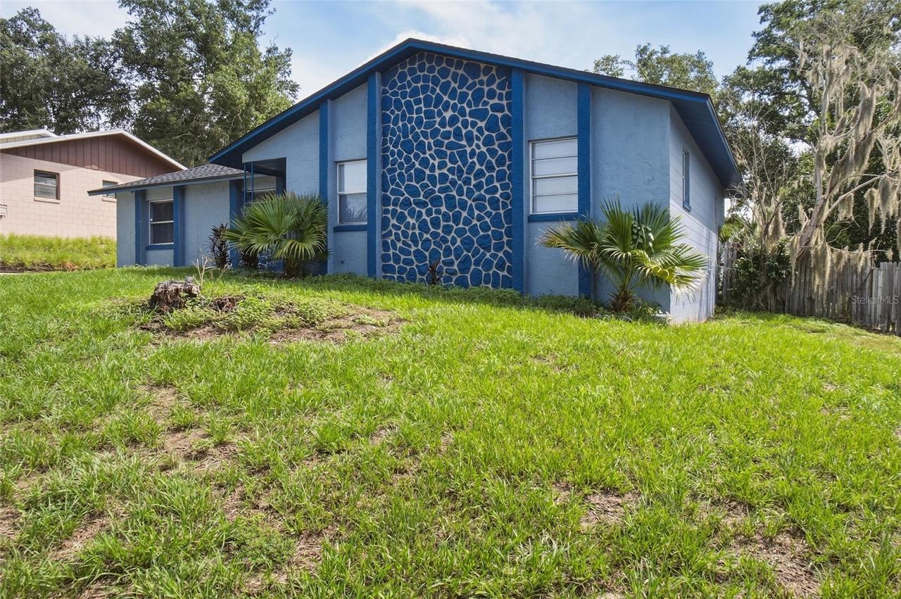 721 Greenleaf Ln., Lake Wales, FL 33853