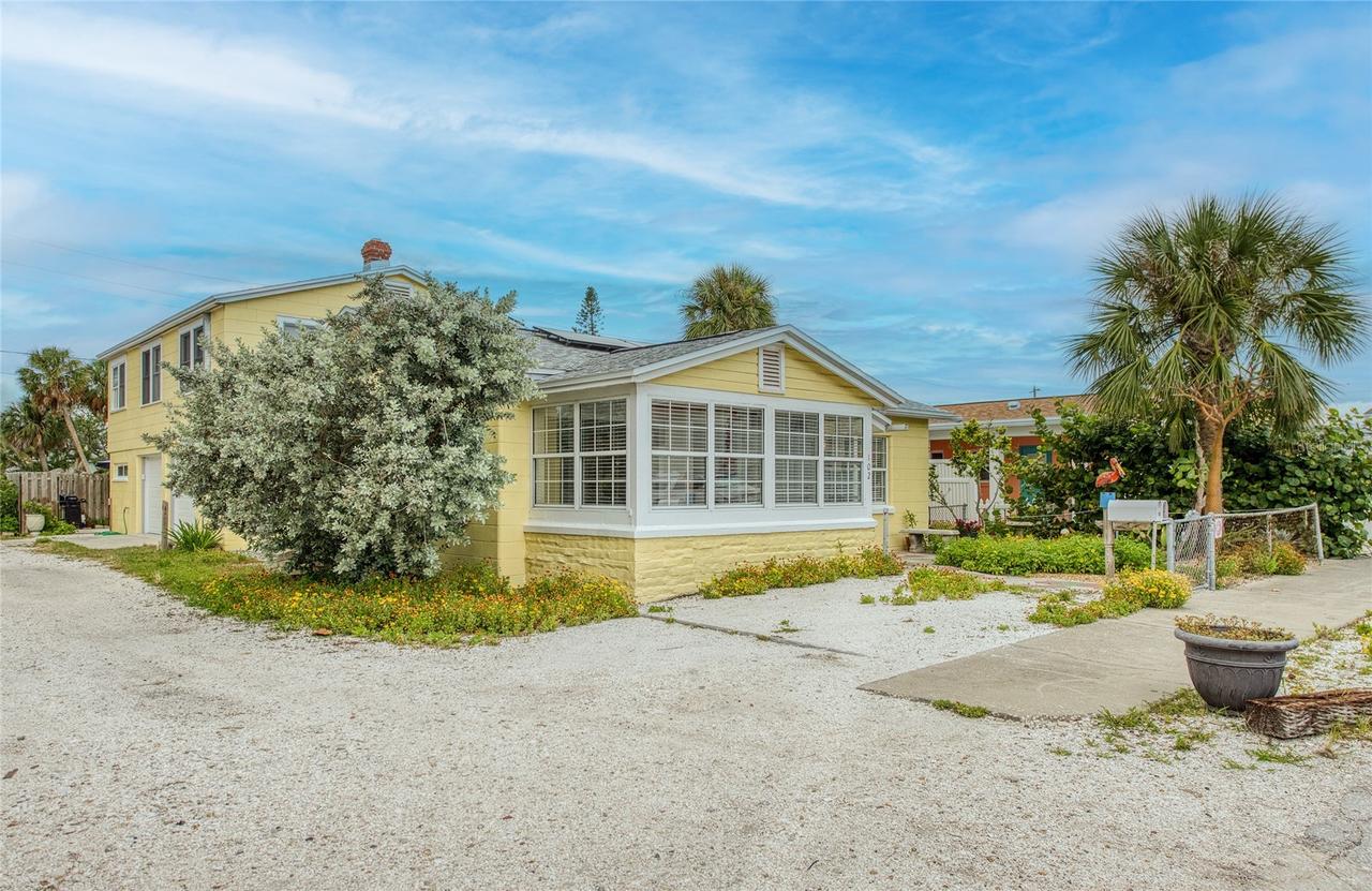 102 11th Ave., St Pete Beach, FL 33706