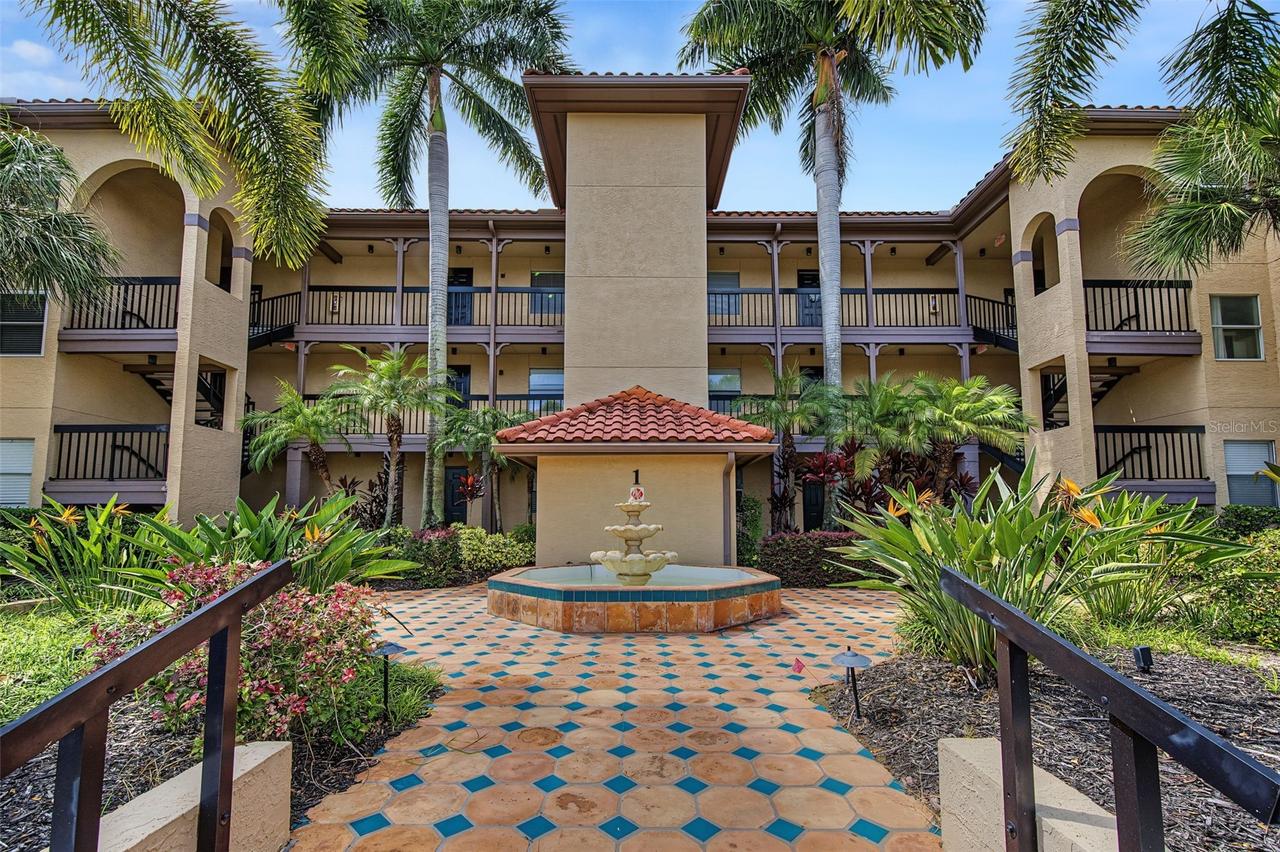 2400 Feather Sound Dr. #123, Clearwater, FL 33762