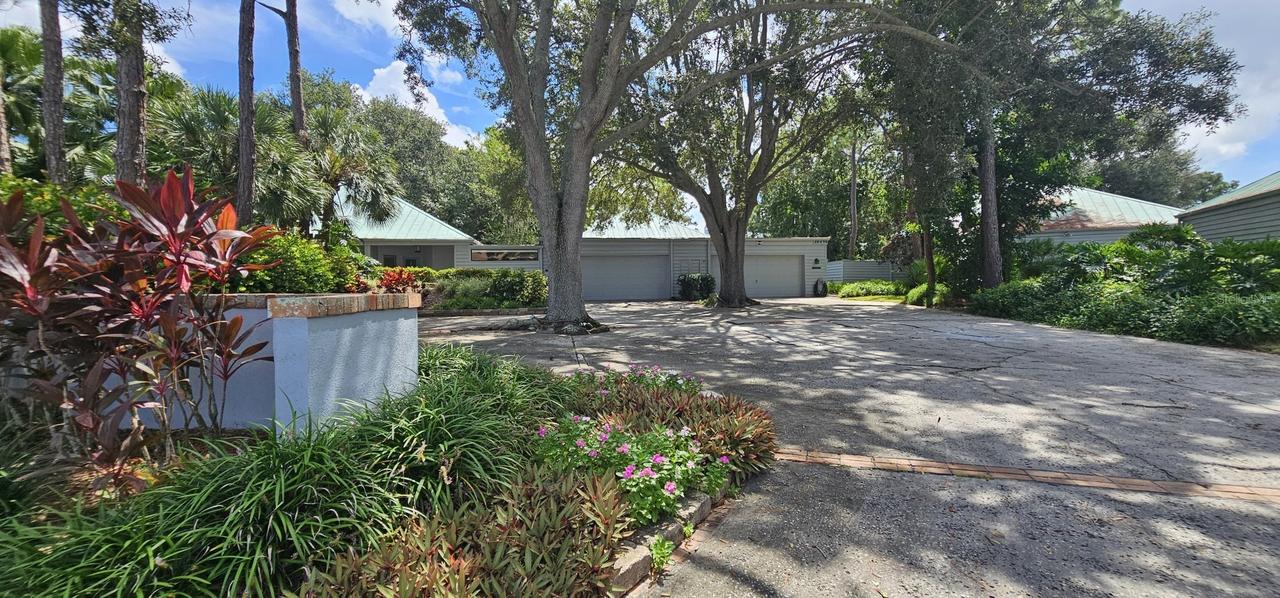 10495 Longwood Dr., Largo, FL 33777