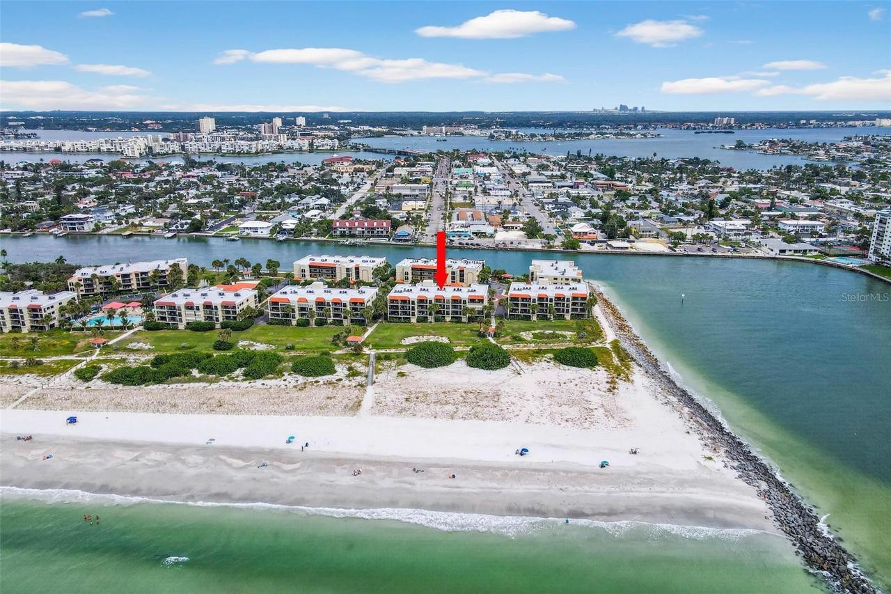 7434 Bayshore Dr. #202, Treasure Island, FL 33706