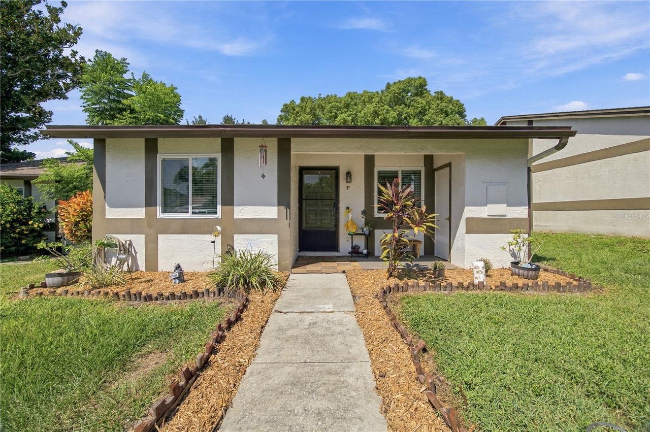 2245 Alden Ln. #F, Palm Harbor, FL 34683