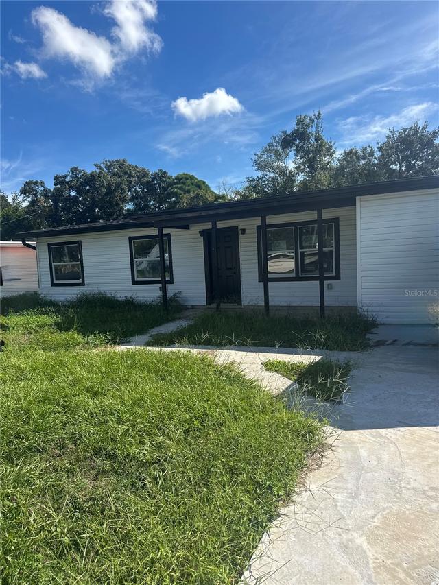 205 Emerald Ln., Largo, FL 33771