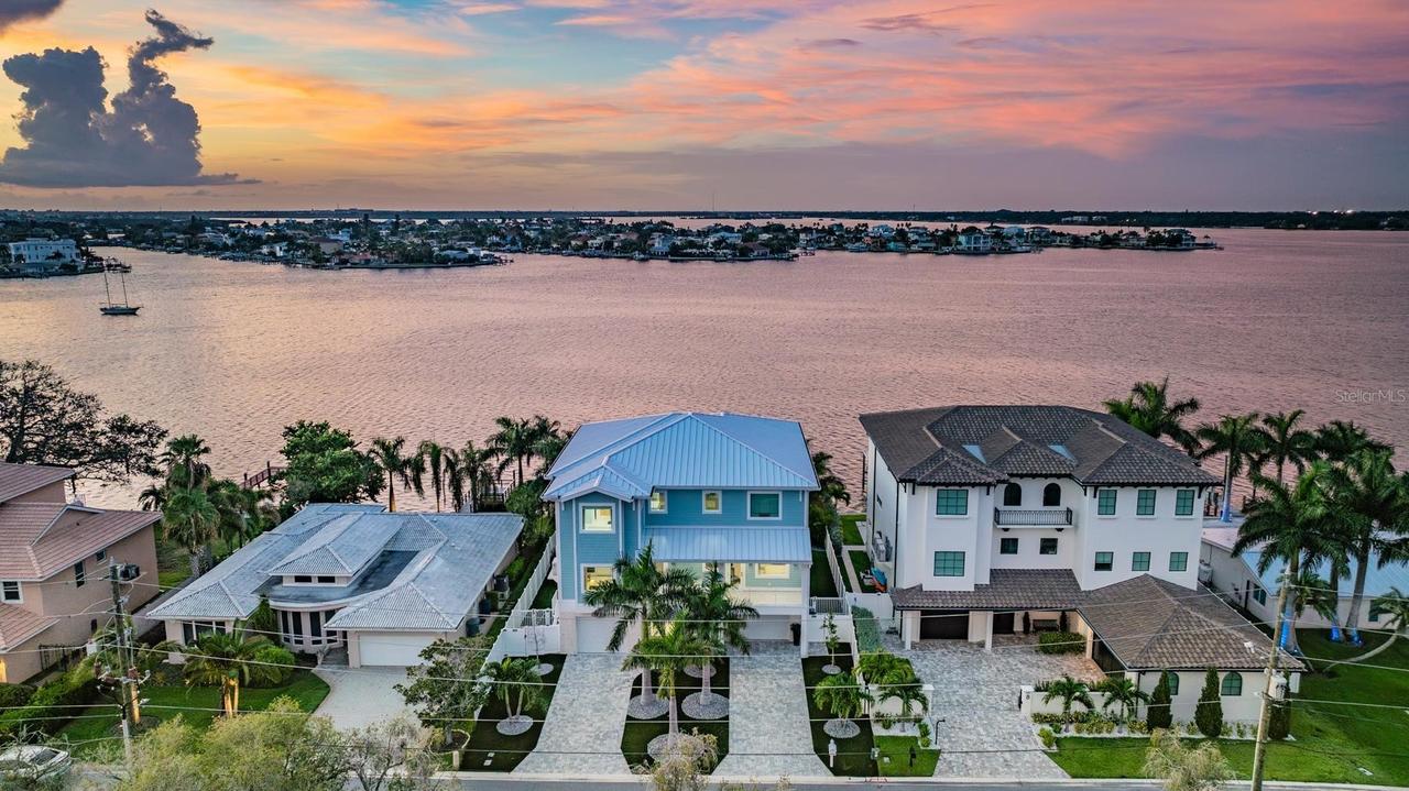 7 Paradise Ln., Treasure Island, FL 33706