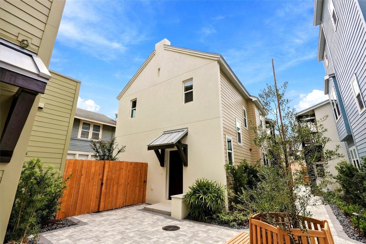 2534 1st Ave., St Petersburg, FL 33713