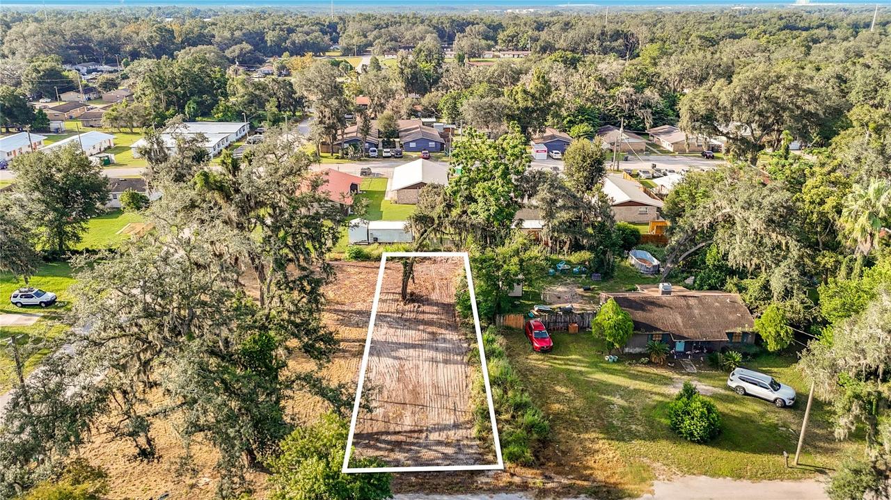 9321 Ripley Rd., Thonotosassa, FL 33592