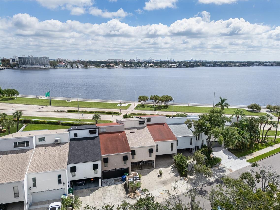 716 S Brevard Ave., Tampa, FL 33606