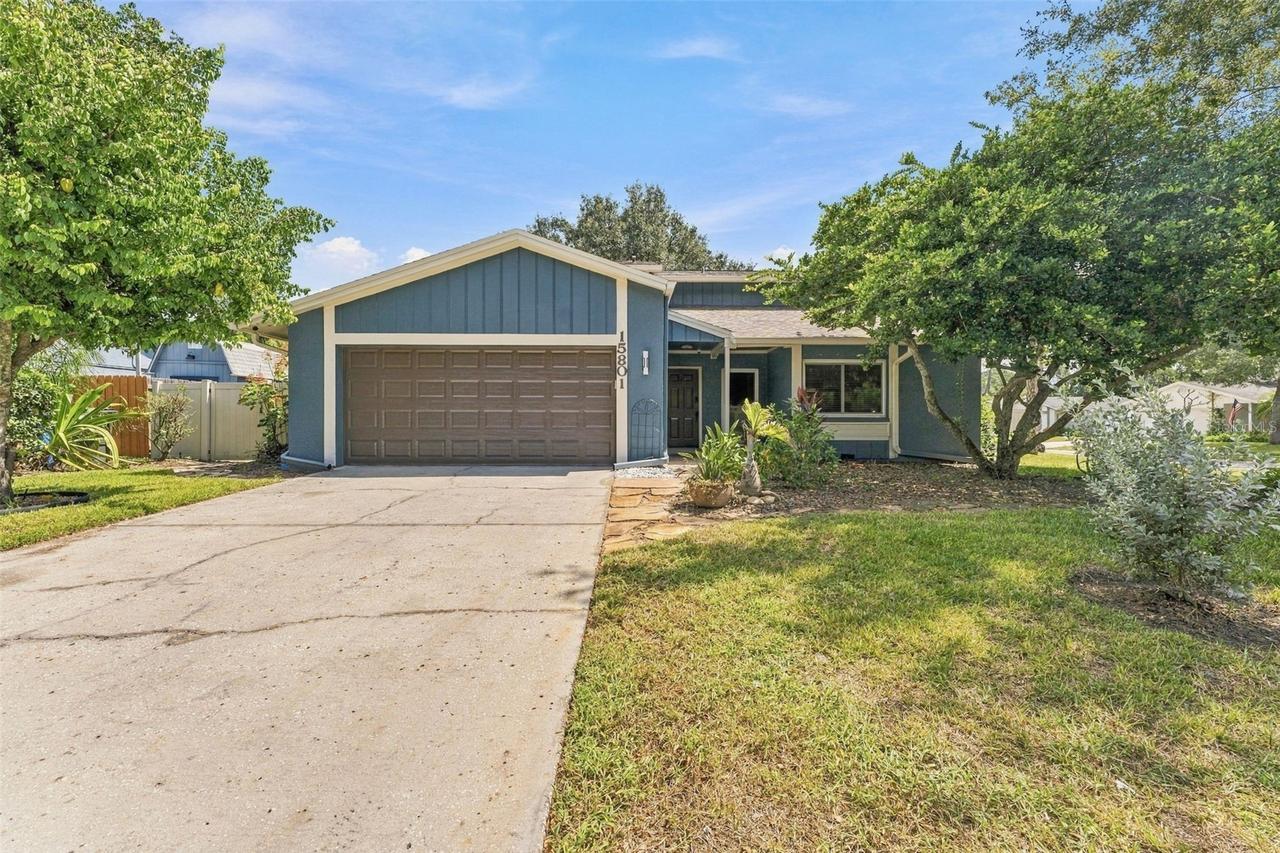 15801 Country Lake Dr., Tampa, FL 33624