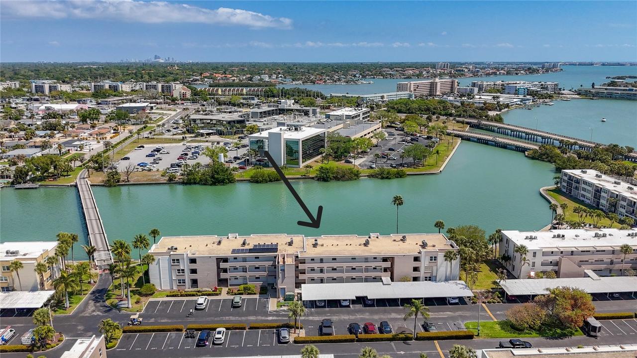 7425 Bay Island Dr. #105, South Pasadena, FL 33707