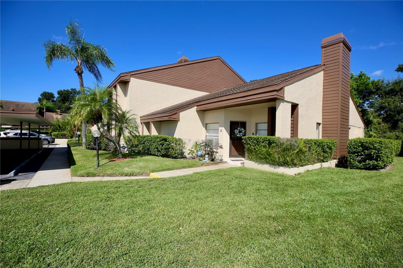 3540 Countrybrook Ln. #16, Palm Harbor, FL 34684