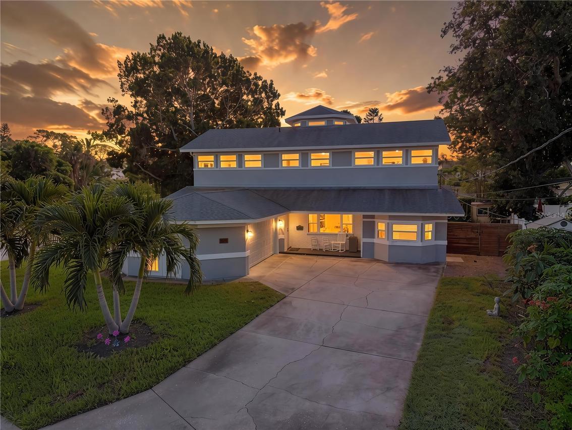 874 Serpentine Dr., St Petersburg, FL 33705