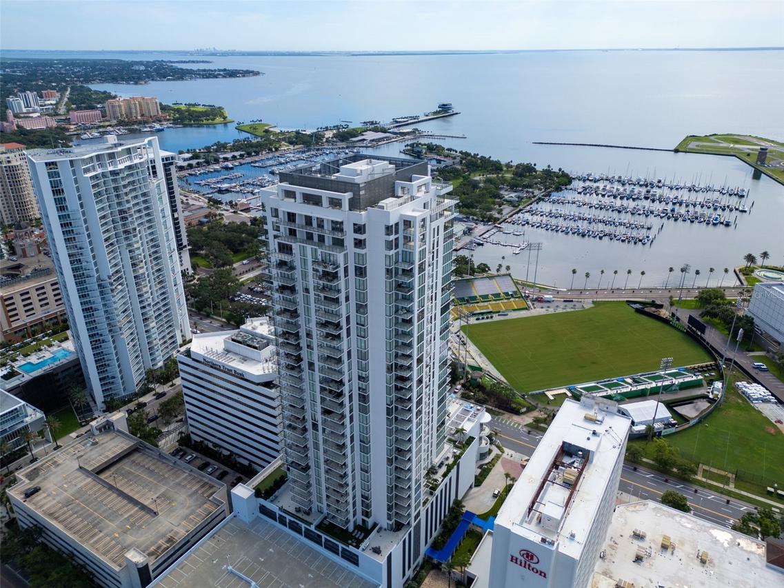 301 1st St. #2105, St Petersburg, FL 33701