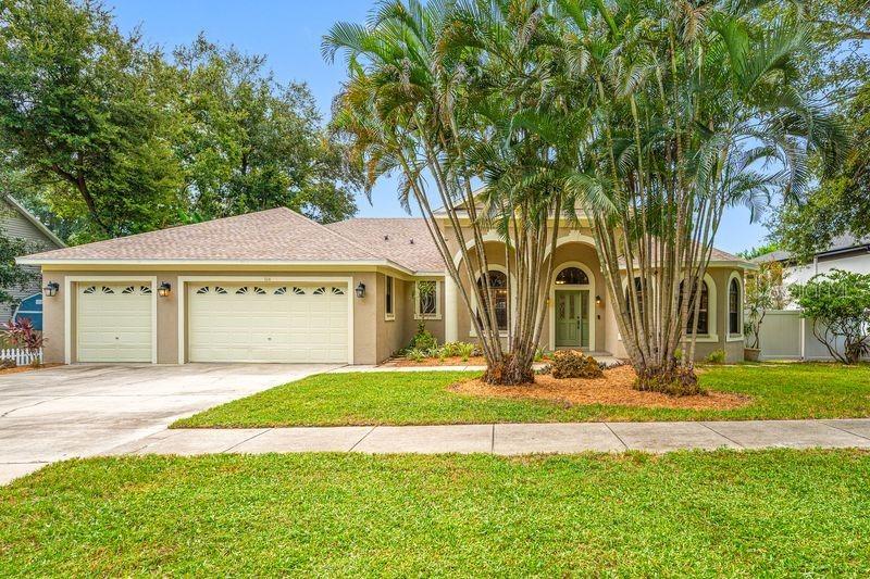 114 Irwin St E, Safety Harbor, FL 34695
