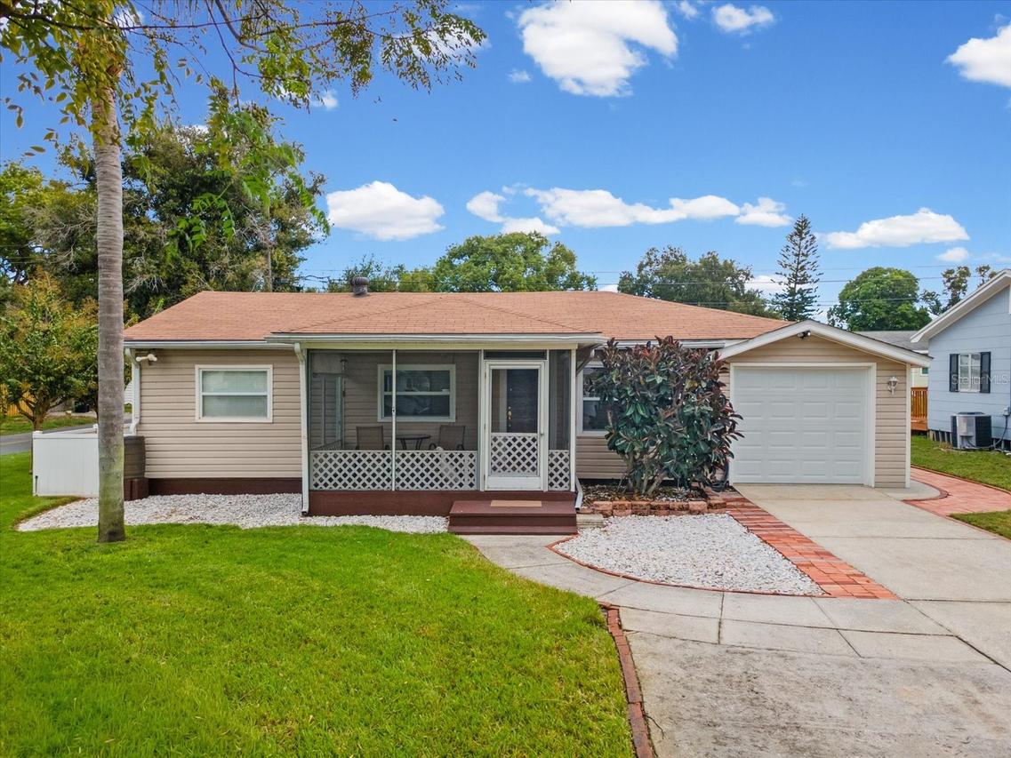 5291 43rd Ave., St Petersburg, FL 33709