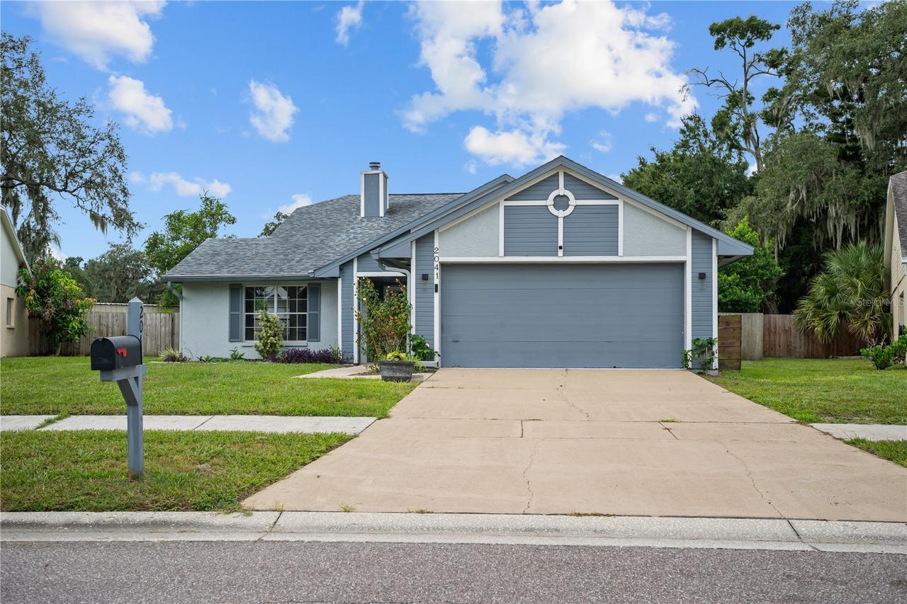2041 Shadow Pine Dr., Brandon, FL 33511