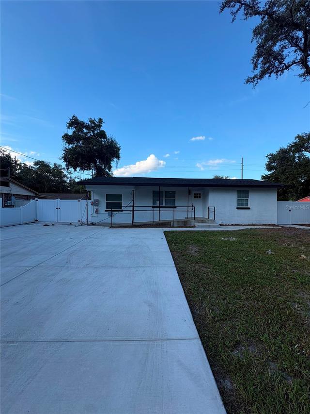 122 E 130th Ave., Tampa, FL 33612