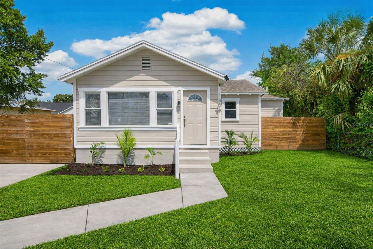 1806 E Mcberry St., Tampa, FL 33610