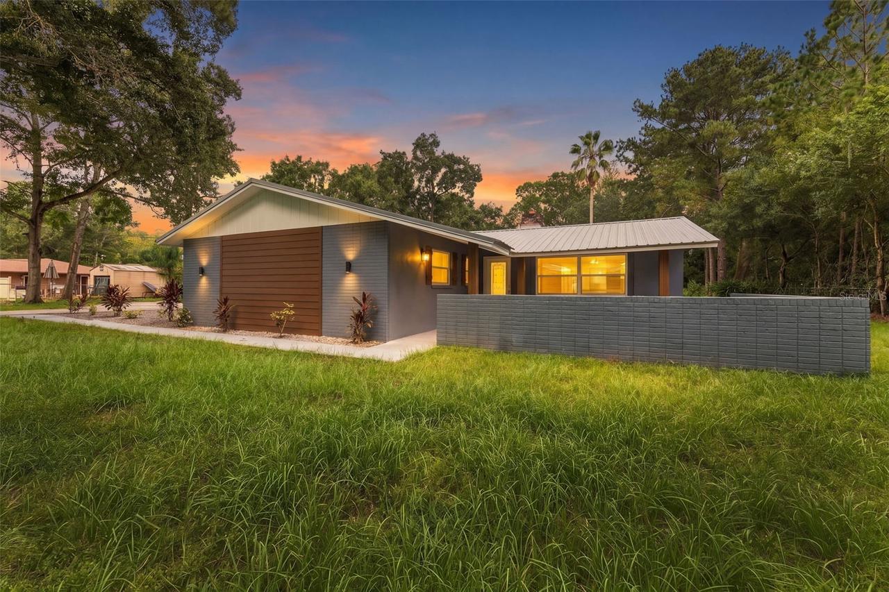 17818 Deerfield Dr., Lutz, FL 33558