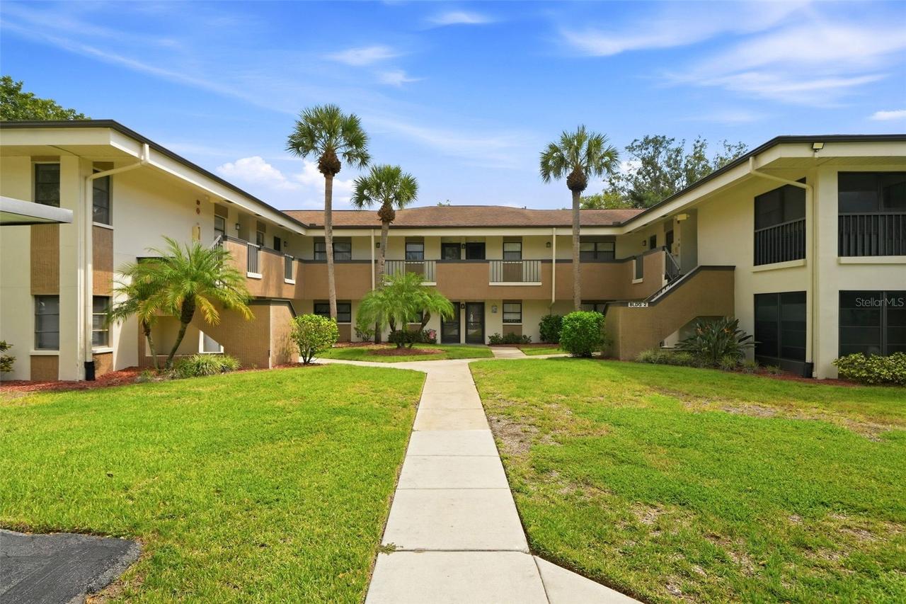 2700 Nebraska Ave. #2-203, Palm Harbor, FL 34684