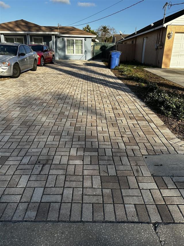 6913 Blossom Ave., Tampa, FL 33614