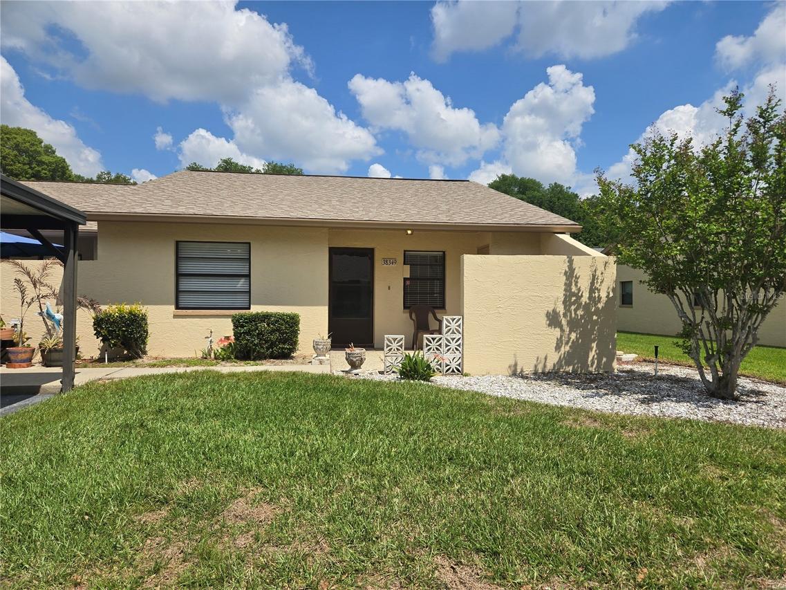 38349 Cottonwood Pl. #1, Zephyrhills, FL 33542