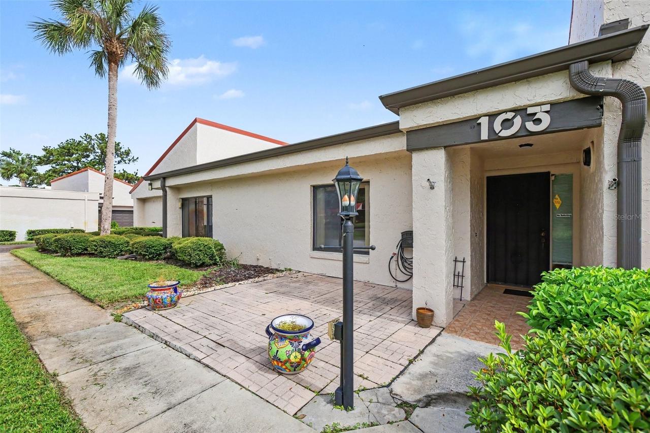 103 Valencia Ct., Plant City, FL 33566