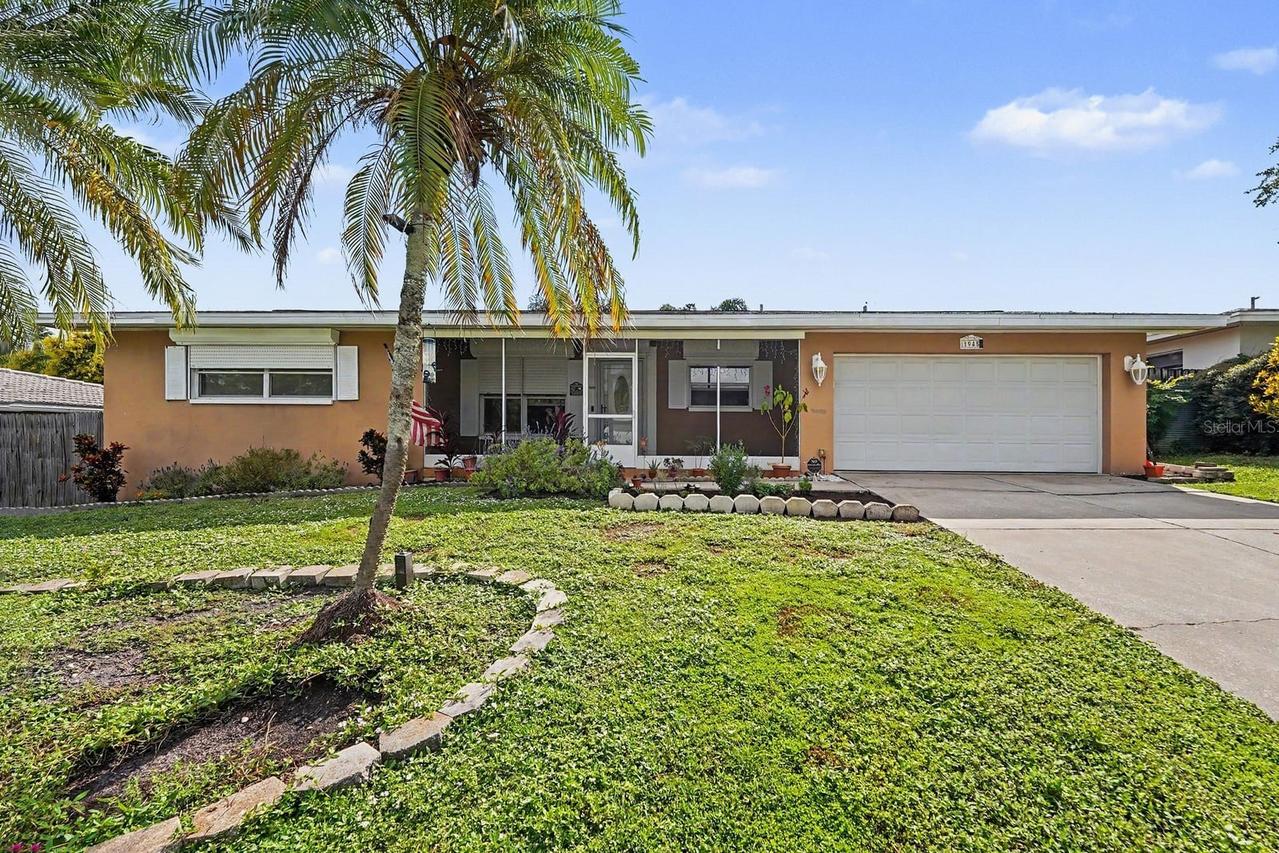 1945 Souvenir Dr., Clearwater, FL 33755