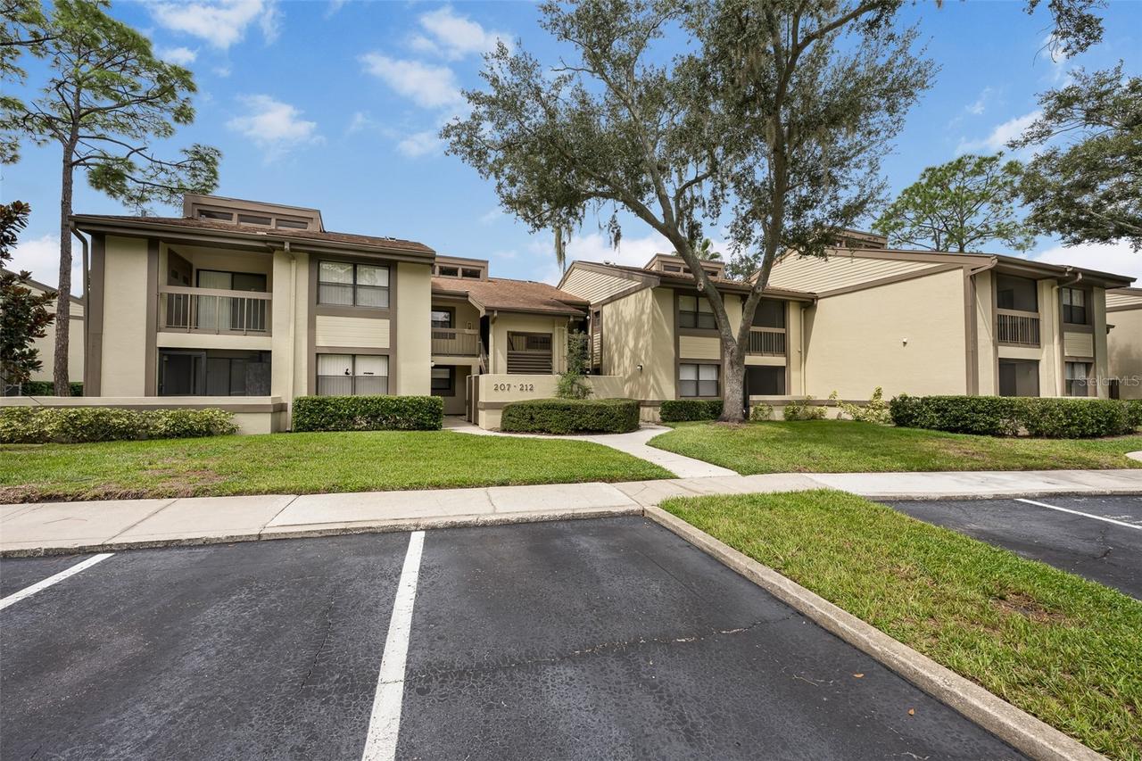 210 Woodlake Wynde, Oldsmar, FL 34677