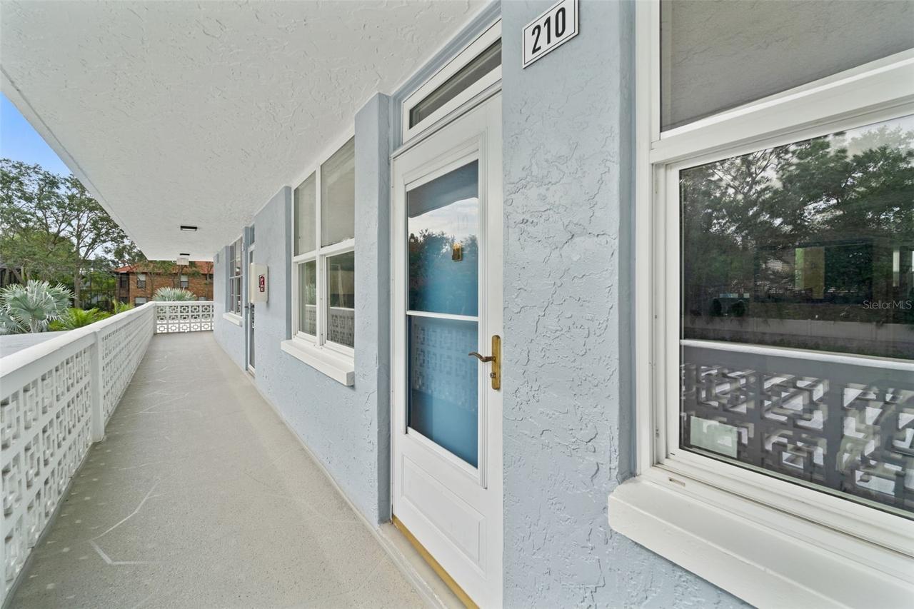 4720 Locust St. #210, St Petersburg, FL 33703