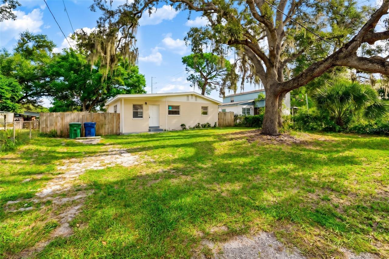 2438 N Ramona Cir., Tampa, FL 33612