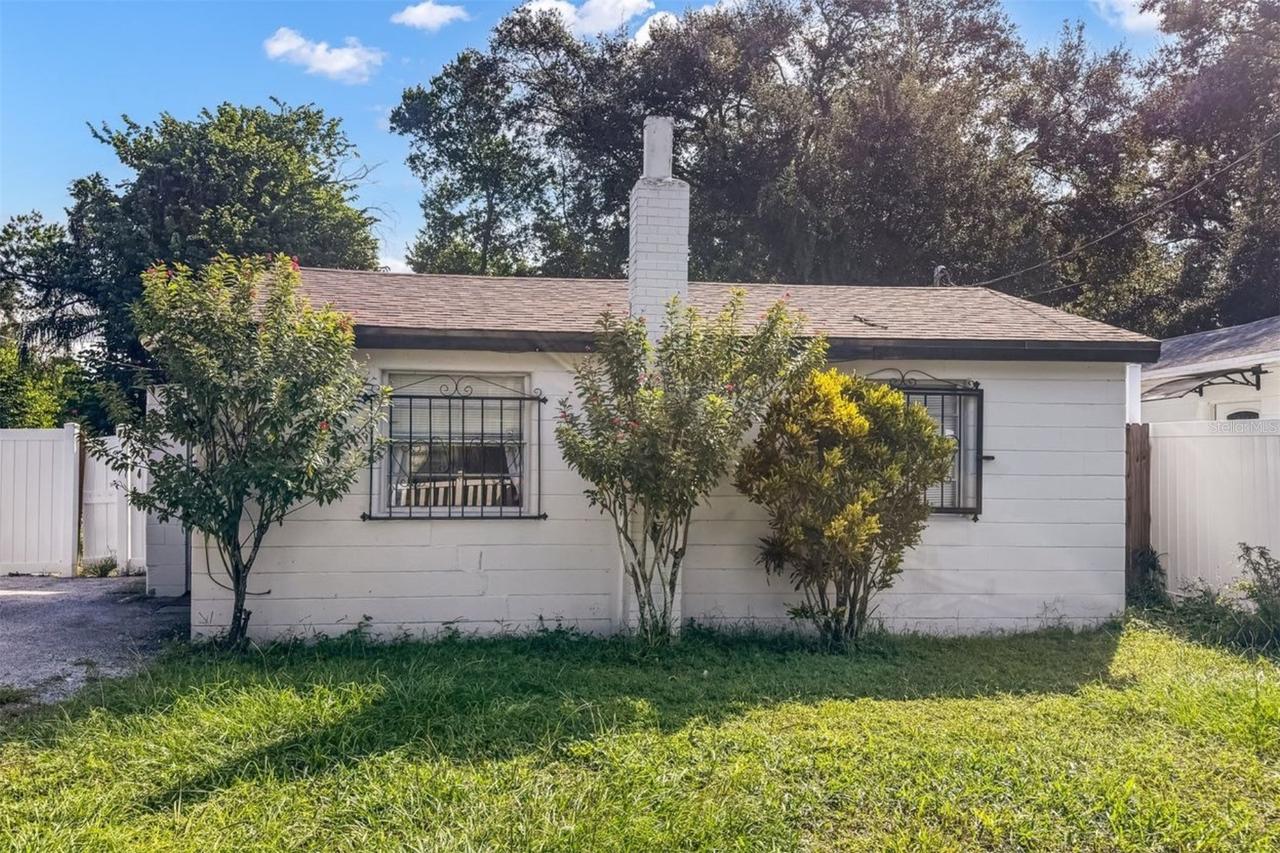 8307 N Hillsborough Ln., Tampa, FL 33604