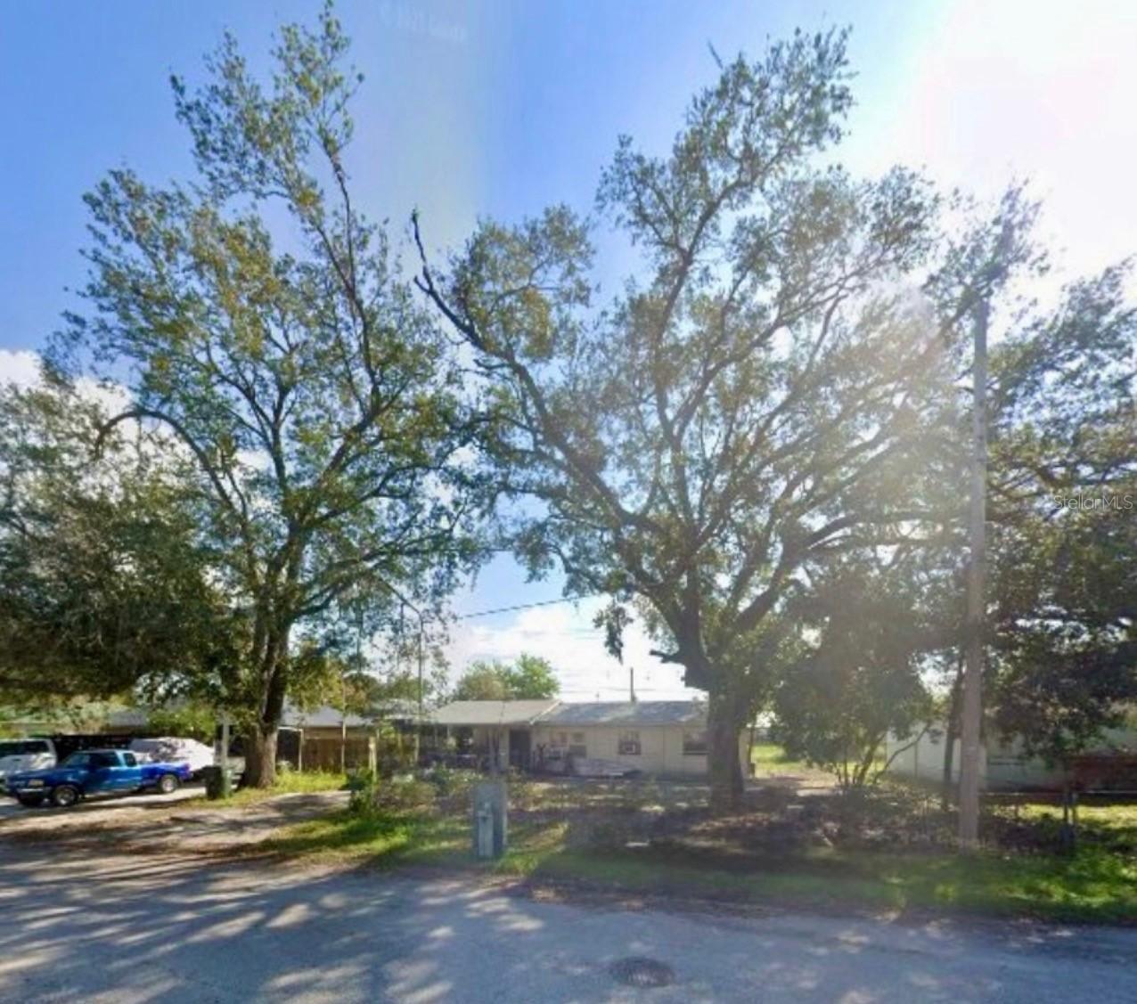 320 W Terrace Ave., Lake Alfred, FL 33850
