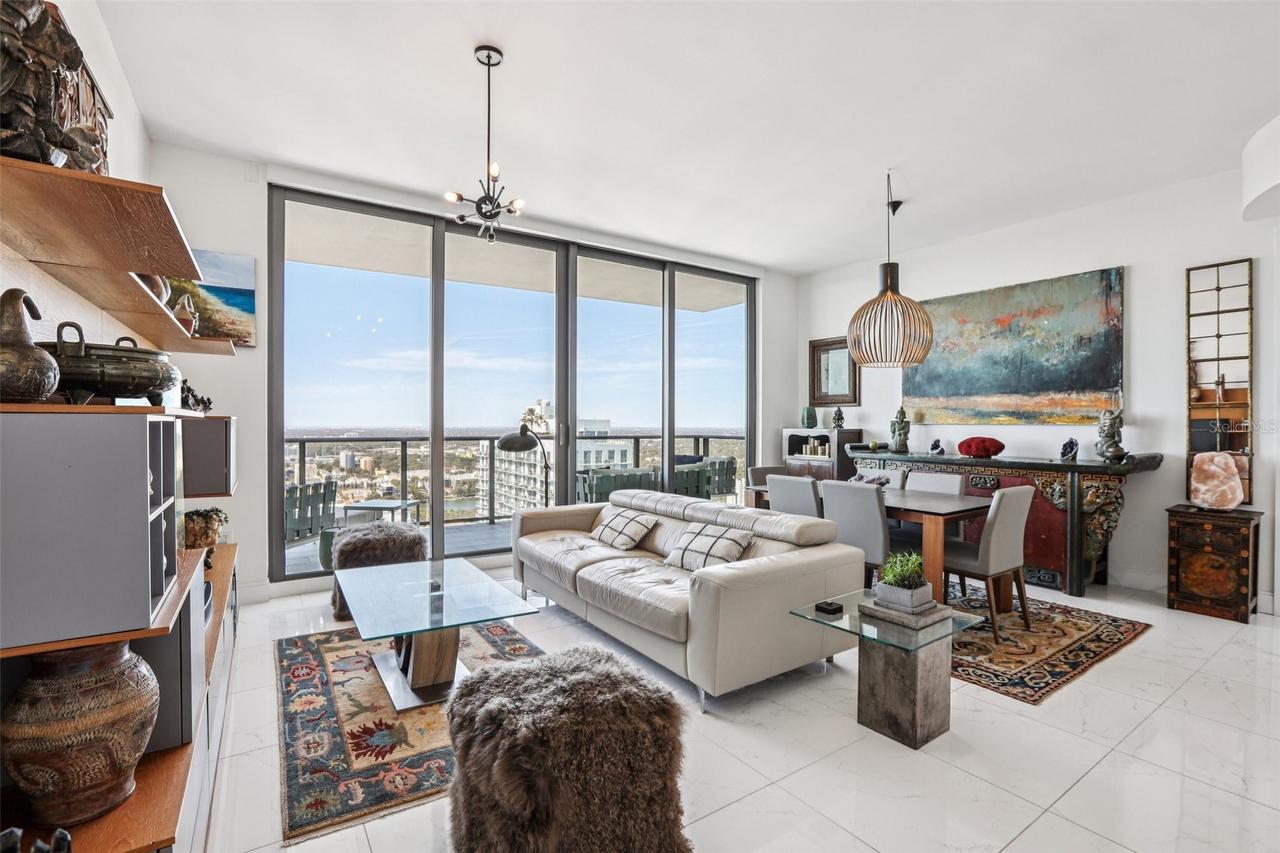 100 1st Ave. #3806, St Petersburg, FL 33701