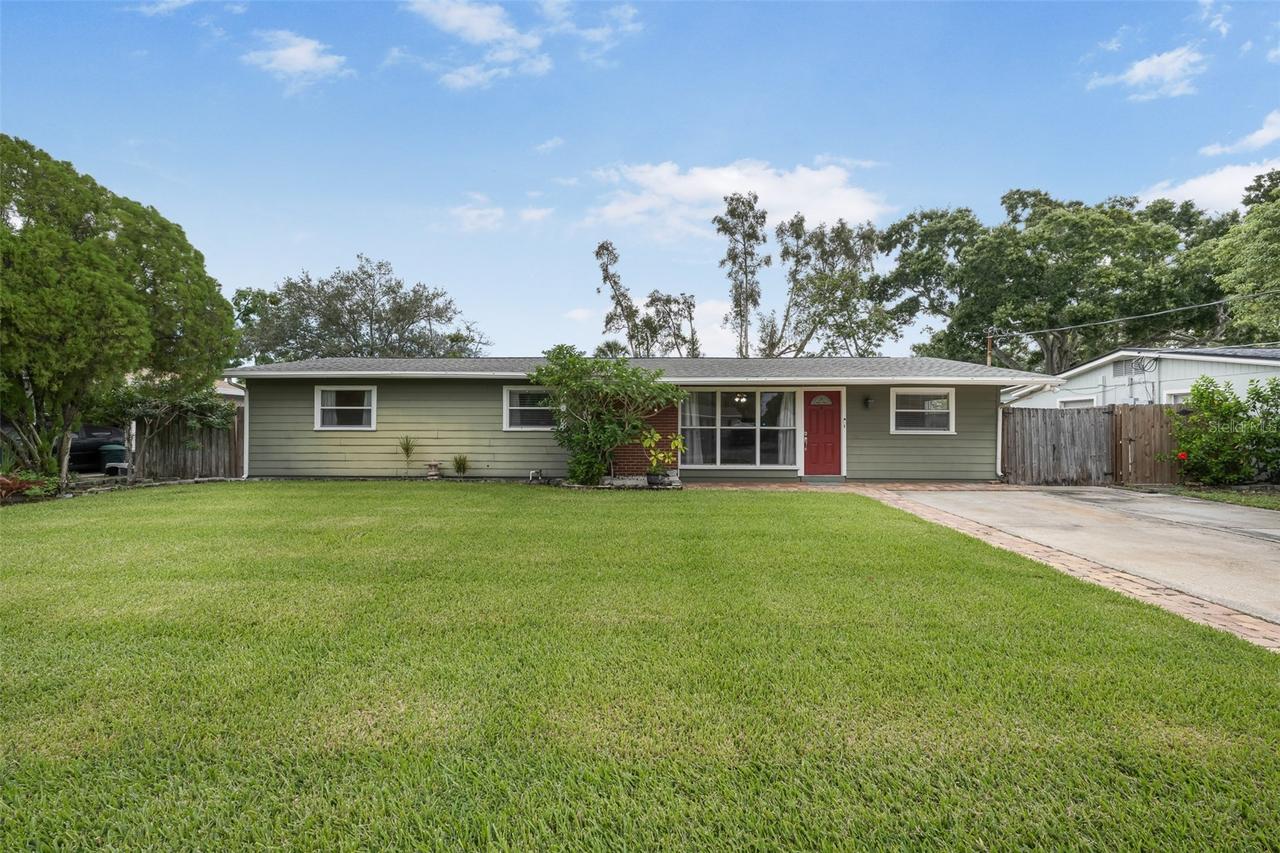 3705 W Tyson Ave., Tampa, FL 33611