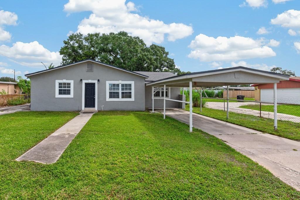 725 Strain Blvd., Lakeland, FL 33815