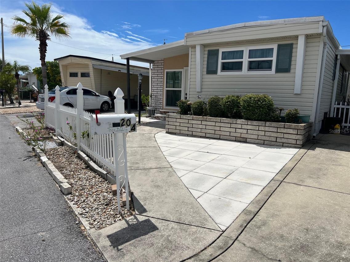 6580 Seminole Blvd. #204, Seminole, FL 33772