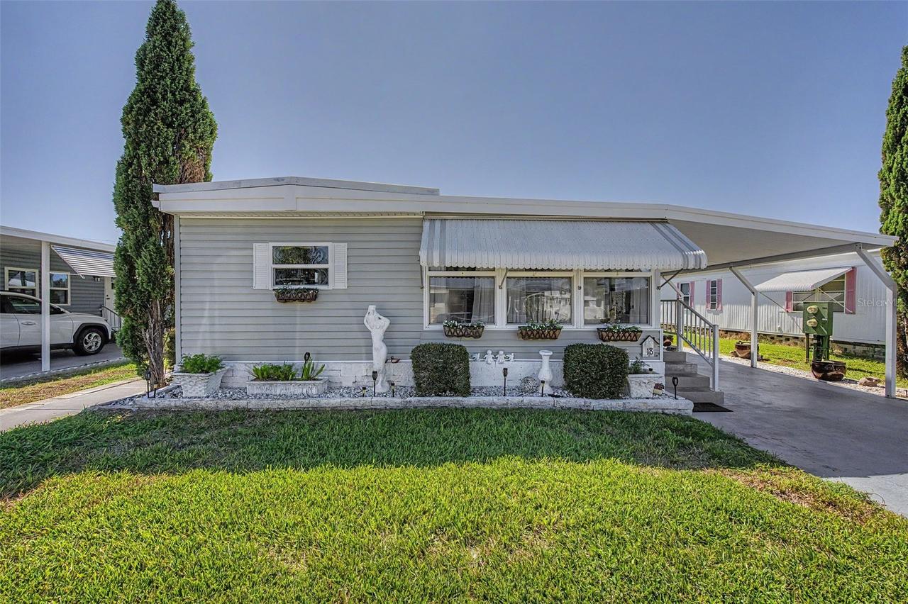 18 Drury Ln., Tarpon Springs, FL 34689