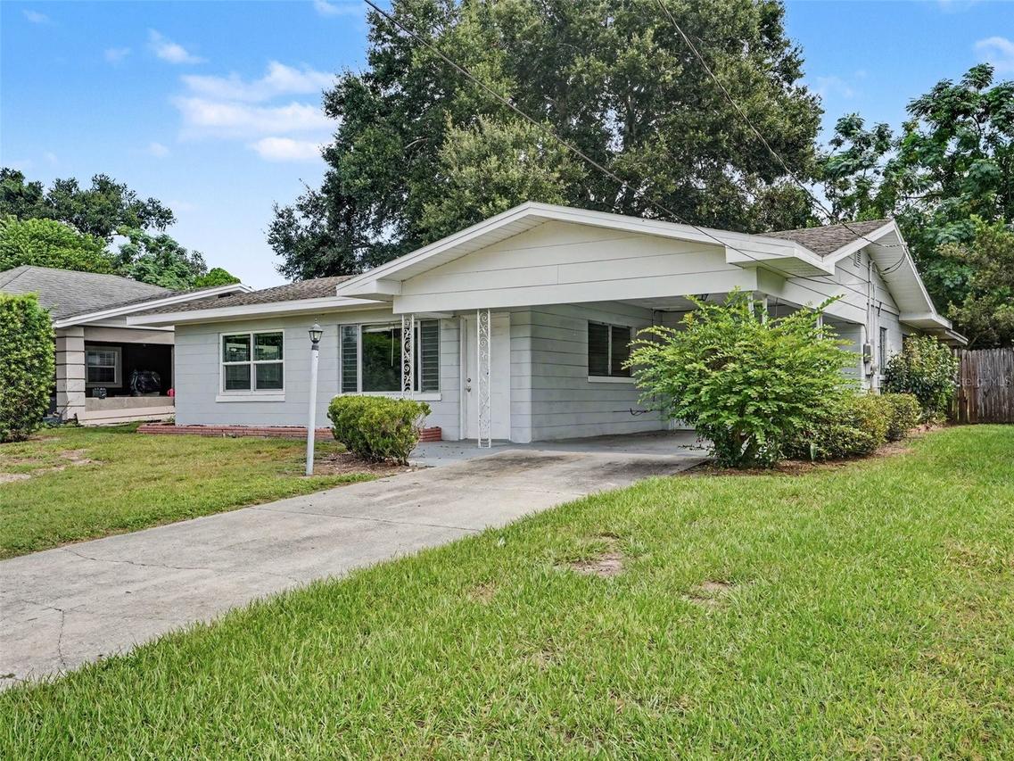 624 Lake Elizabeth Dr., Winter Haven, FL 33884