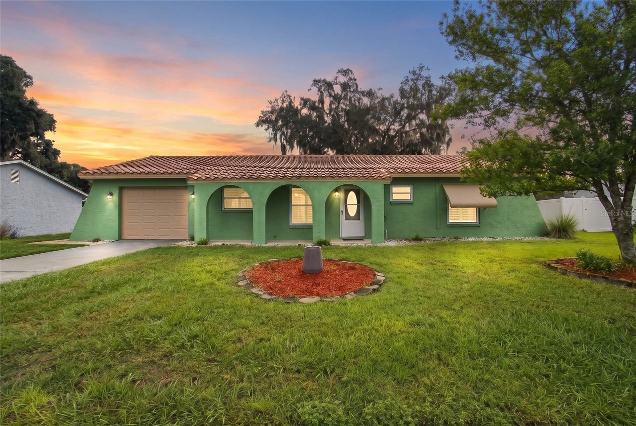 8410 Angela Ct., Zephyrhills, FL 33541