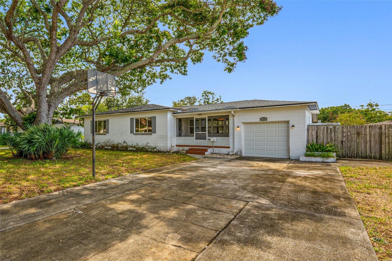 5918 4th Ave., St Petersburg, FL 33710