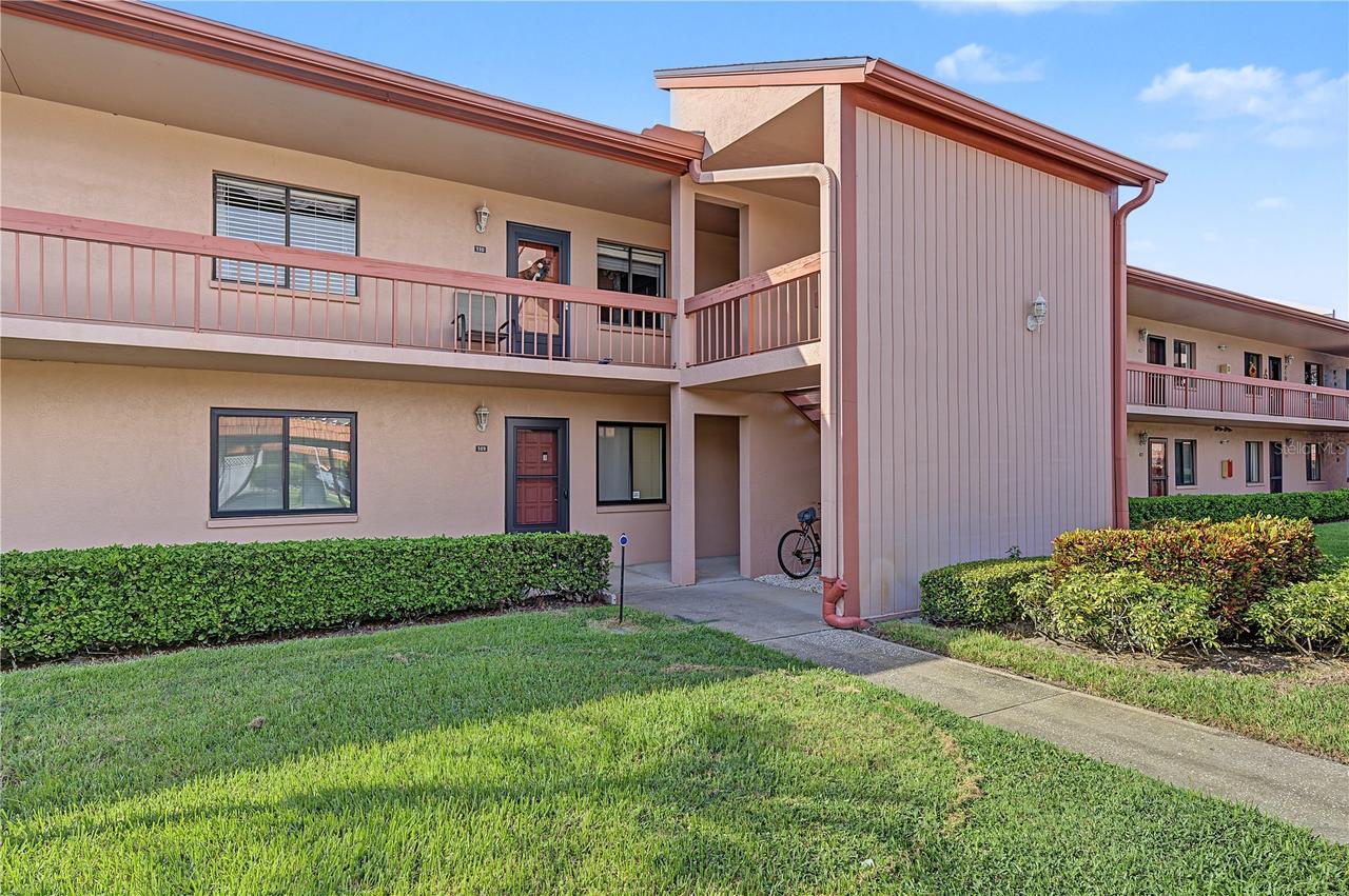110 Lakeside Ct., Oldsmar, FL 34677