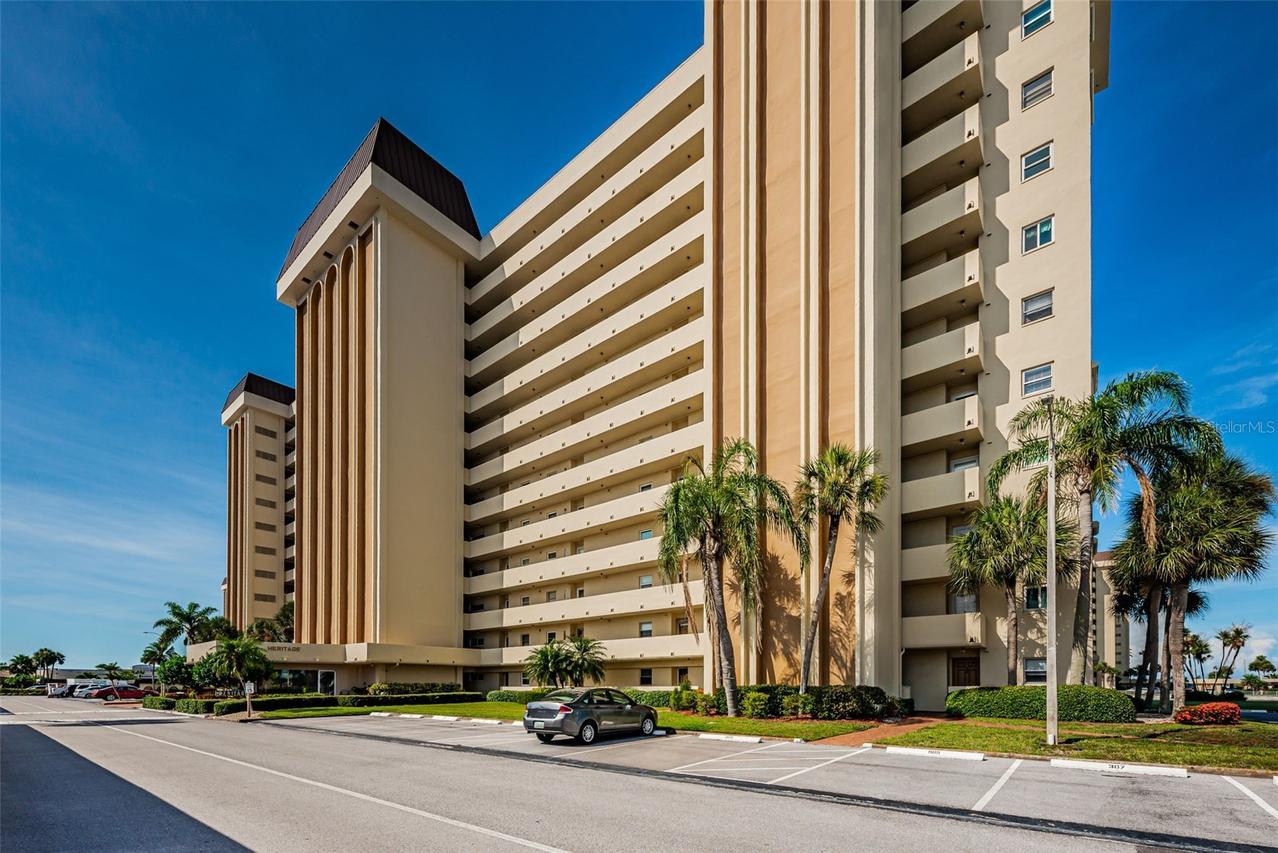 4575 Cove Cir. #1003, St Petersburg, FL 33708