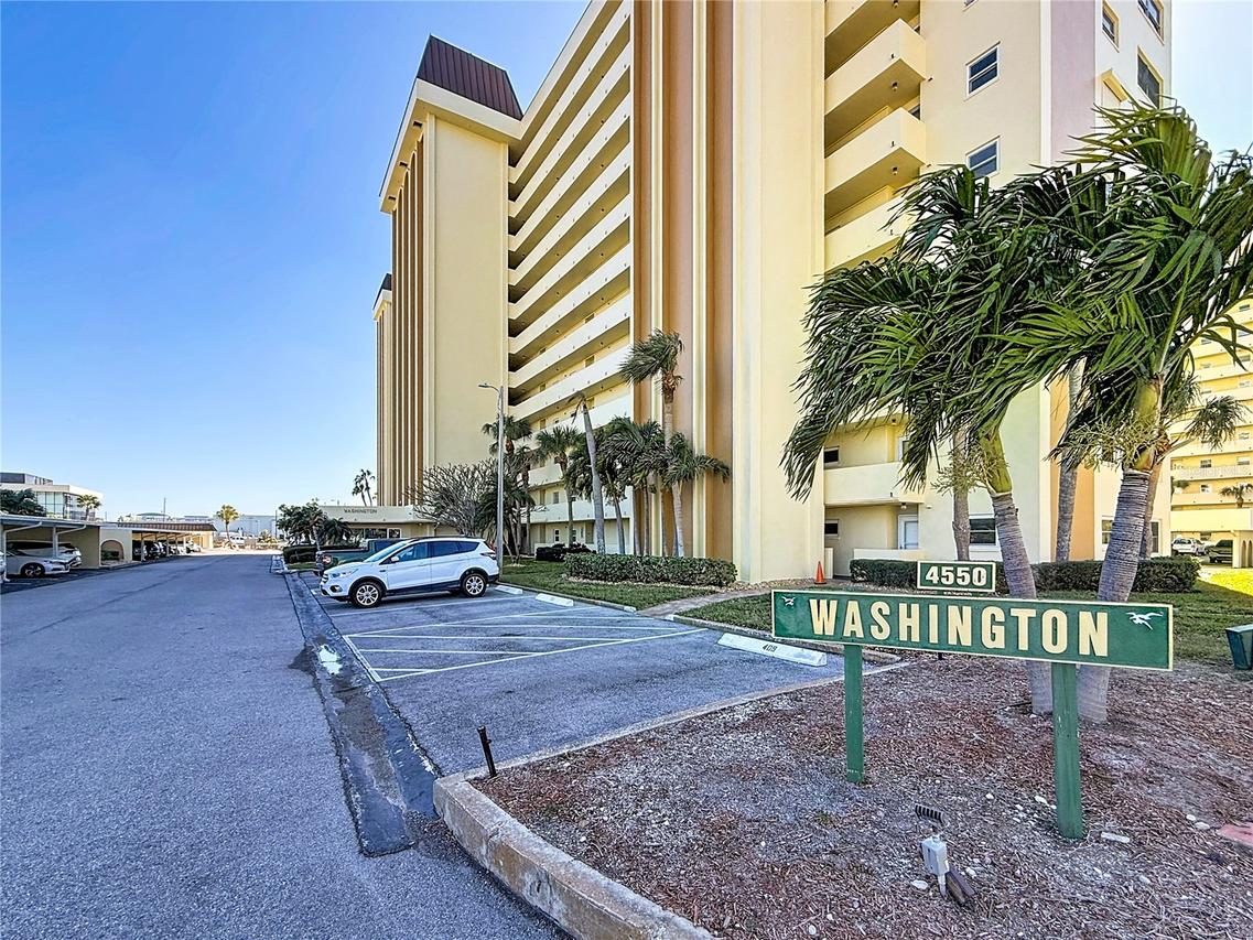 4550 Cove Cir. #106, St Petersburg, FL 33708