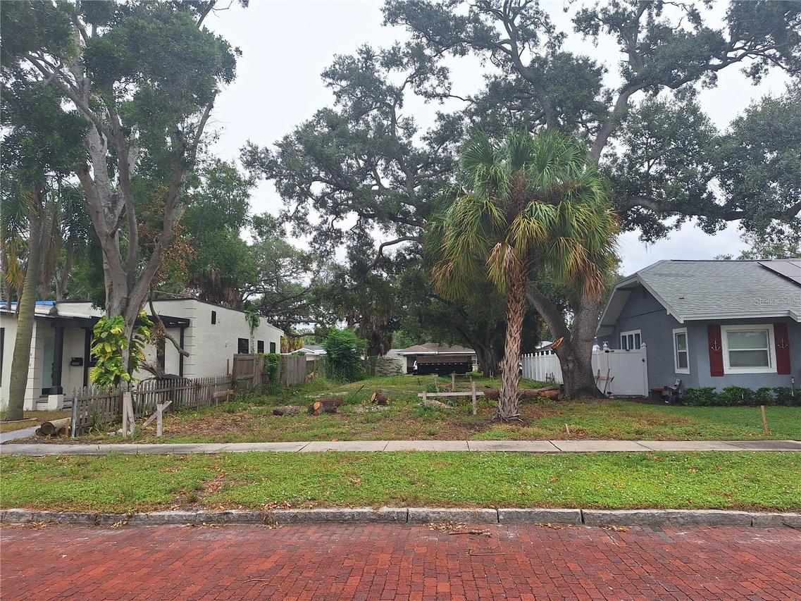 3910 8th St., St Petersburg, FL 33705