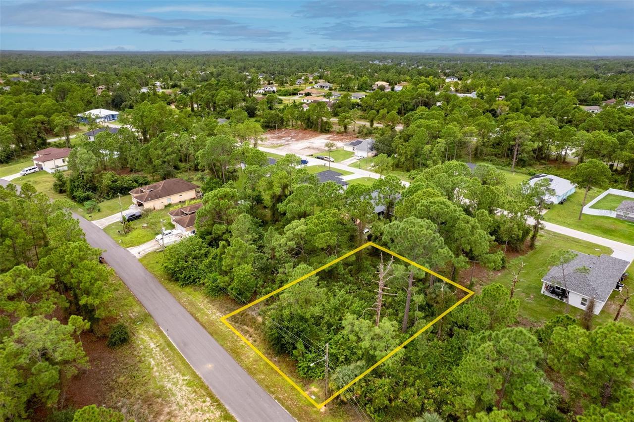 720 Bahama Ave., Lehigh Acres, FL 33974