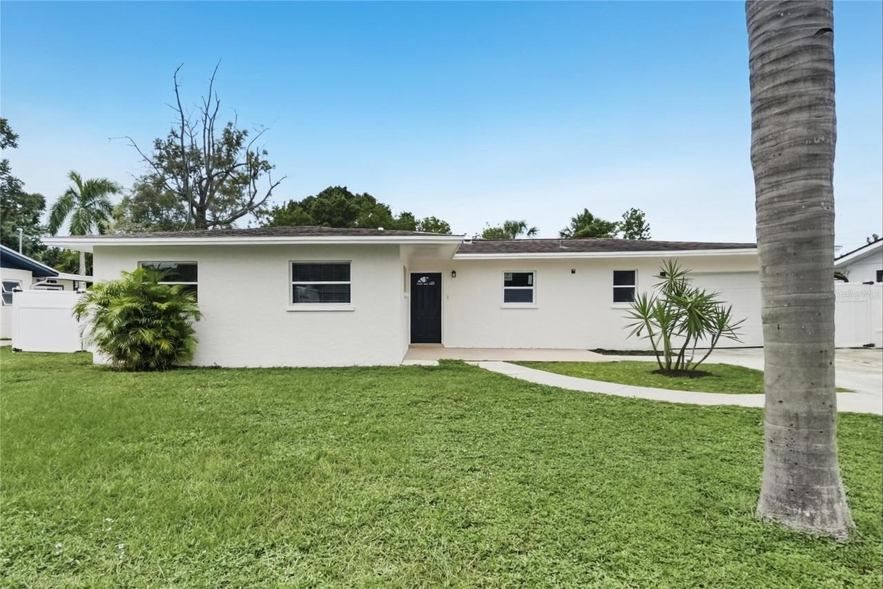 3312 32nd St., Bradenton, FL 34205